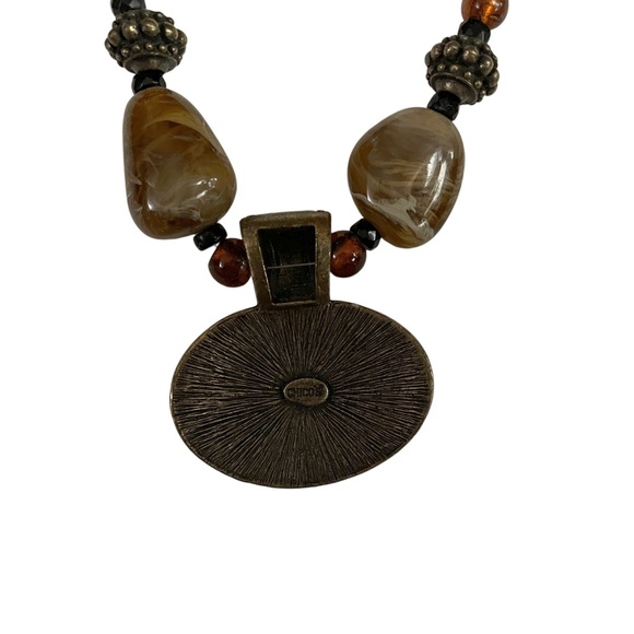 Chico’s gorgeous chunky stone bead medallion necklace - Picture 4 of 5